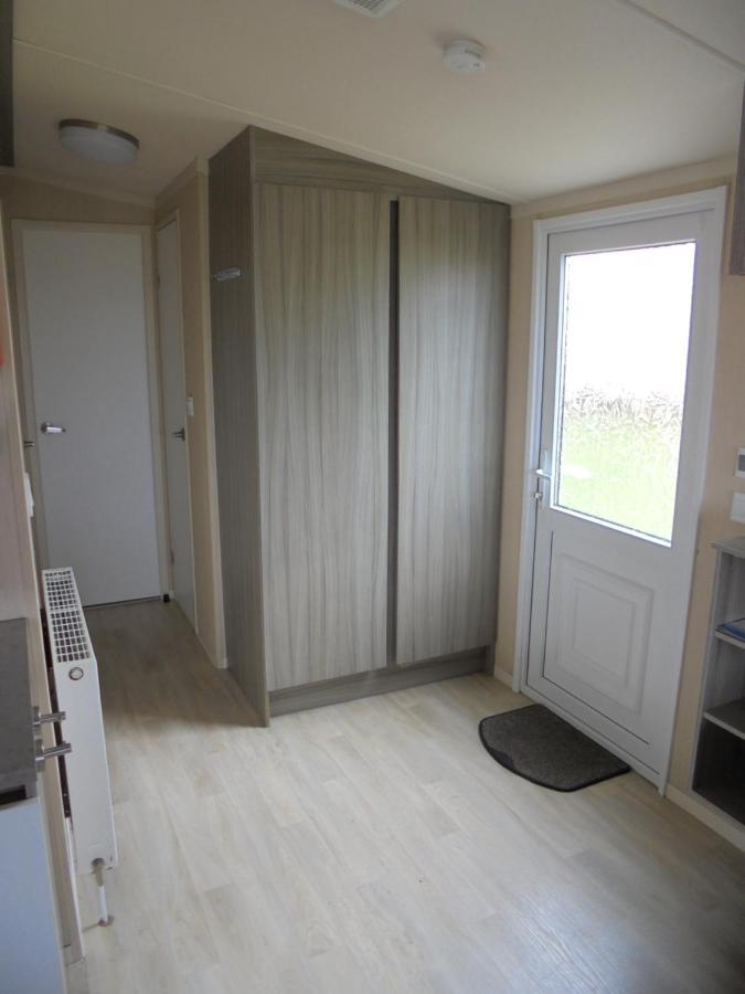 Kingfisher : Soleil:- 6 Berth, Heated, Close To Site Entrance Apartment Ingoldmells
