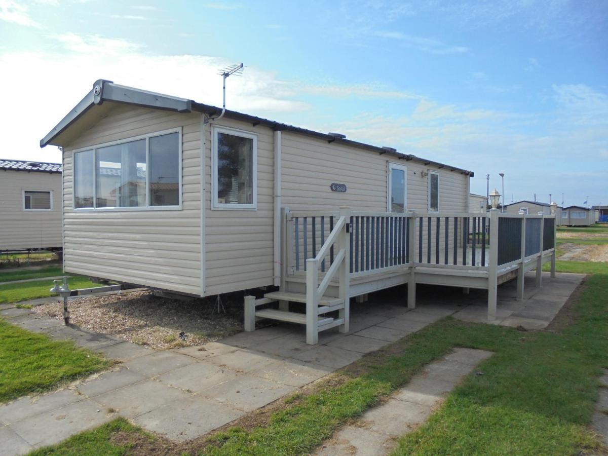 Kingfisher : Soleil:- 6 Berth, Heated, Close To Site Entrance Apartment